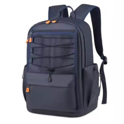 Sac à dos au look casual et contemporain, adapté aux étudiants soucieux de leur style tout en gardant un maximum de praticité.