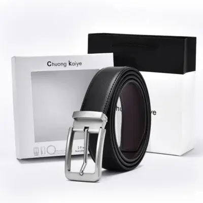 Ceinture en cuir véritable pour homme, noire et marron réversible, présentée dans une élégante boîte cadeau — idéale pour un cadeau raffiné.