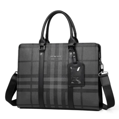 Sac à main business en cuir avec poignées robustes et bandoulière amovible, parfait pour un usage mains libres ou en mode sac à main élégant.