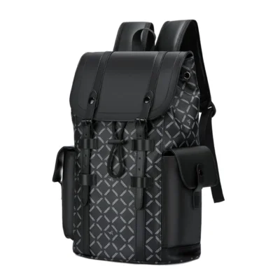 Sac à dos homme élégant au design rétro, avec motif géométrique gris et finition en cuir synthétique noir — parfait pour un look urbain ou professionnel.