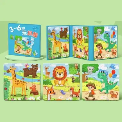 Livre-puzzle magnétique bleu avec 3 scènes : girafe, lion et dinosaure — jeu interactif qui introduit les animaux de la savane et du monde préhistorique aux enfants de 3 à 6 ans.