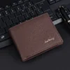 Portefeuille compact Baellerry coloris marron café, idéal pour se glisser facilement dans une poche de pantalon ou de veste.