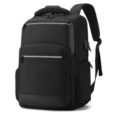 Sac à dos ordinateur noir vue de face, doté de multiples compartiments zippés et d'un design professionnel robuste, adapté pour ordinateur portable 16 pouces.