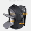 Intérieur organisé du sac à dos montrant le compartiment rembourré pour ordinateur 17 pouces, l'espace pour tablette 10.2 pouces et les poches multifonctions pour accessoires.