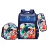Ensemble sac scolaire 3 pièces pour garçon thème spatial avec astronaute cartoon sur une fusée, incluant sac à dos, sac à goûter et trousse, design bleu imperméable et ludique pour les enfants passionnés d'espace.