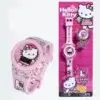 Montre enfant Hello Kitty rose avec affichage numérique, bracelet en silicone confortable et blister de vente mettant en avant la fonction glowing watch.