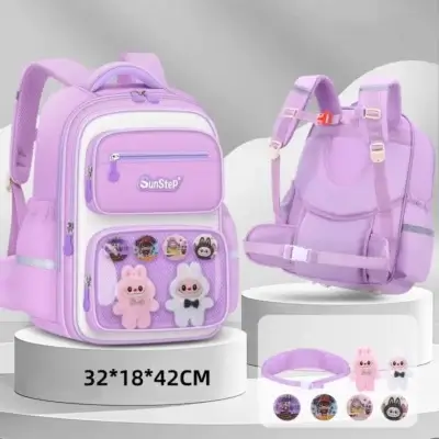 Cartable fille violet lavande SunStep avec adorable motif de lapins en peluche, système de portage ergonomique complet avec sangle de poitrine et ceinture de taille, dos rembourré respirant et bandes réfléchissantes — sac imperméable léger et stylé pour écolière du primaire.