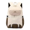 Sac à dos homme beige et marron en tissu Oxford imperméable avec logo montagne BAJIAWEI, rabat avant, sangles de compression à boucles et poches latérales élastiques — design outdoor robuste et élégant pour la randonnée et le quotidien.