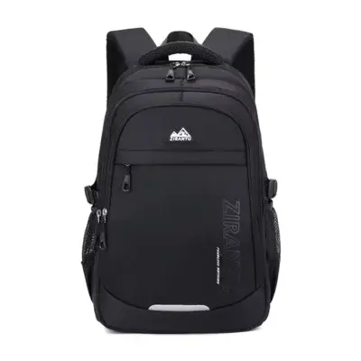 Sac à dos homme noir en tissu Oxford imperméable avec logo montagne ZIRANYU, texte vertical stylisé, poches latérales en filet et bandes réfléchissantes — design moderne et robuste pour ordinateur portable, travail et voyages. ✅ Image 2 : Vue de face (Beige/Kaki) Nom de l'image : sac-a-dos-oxford-beige-kaki-ziranyu-grande-capacite.jpg Texte Alt : Sac à dos beige kaki ZIRANYU avec finitions vertes et noires, tissu Oxford résistant à l'eau, multiples compartiments zippés et bretelles rembourrées — sac à dos ordinateur élégant et fonctionnel pour le quotidien, l'école et les déplacements urbains.
